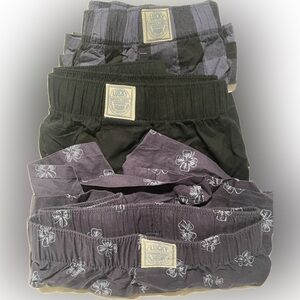 NWOT Lucky Brand Black/ blue/ grey set of 3 mens boxers